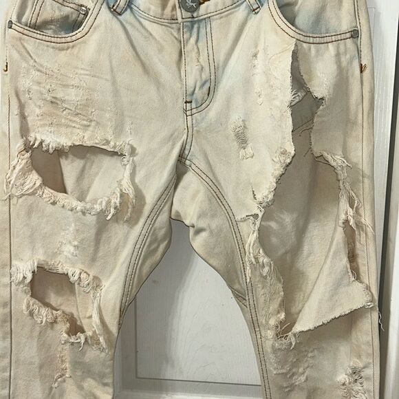 One Teaspoon Distressed Cropped Jeans(Size 28) - Picture 5 of 10